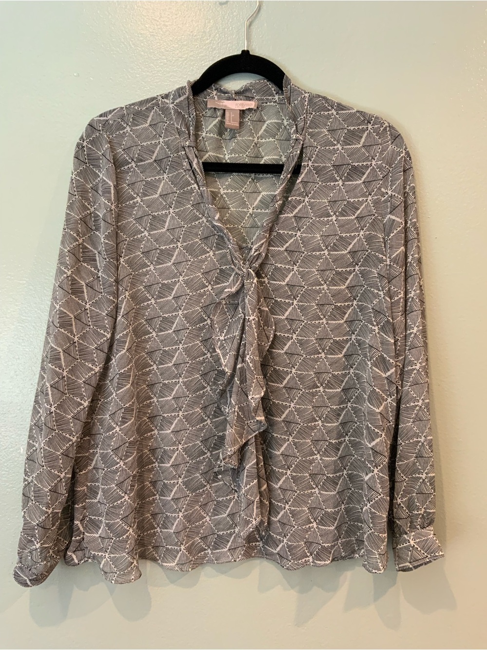 Forever 21 Gray Geometric Tie-Neck Blouse